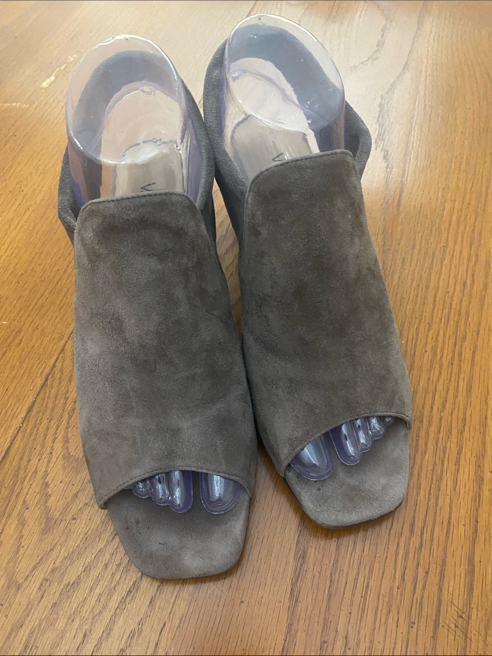 Vaneli Gray Suede Open-Toe Back Sling Strap Mules Size 7 1/2 Wide